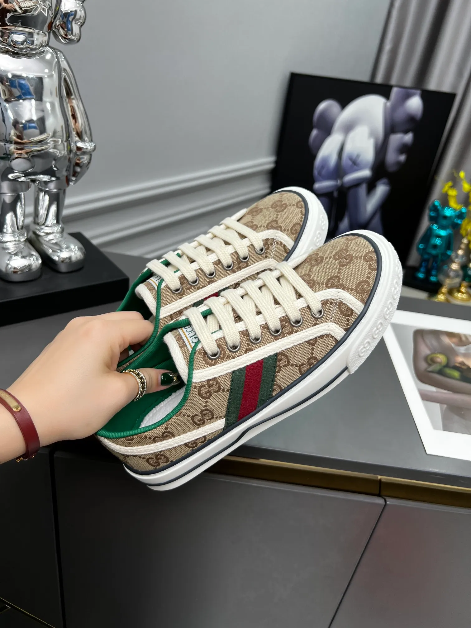 👟👟Ex-factory price 480👟👟 GUCCI new model 1977, classic LOGO material, 1:1 electric embroidery according to the original version, high version, complete package, low and highest version👟👟Ex-factory price U foam feet. T👟👟Ex-factory price U outsole, complete package! 35-44
